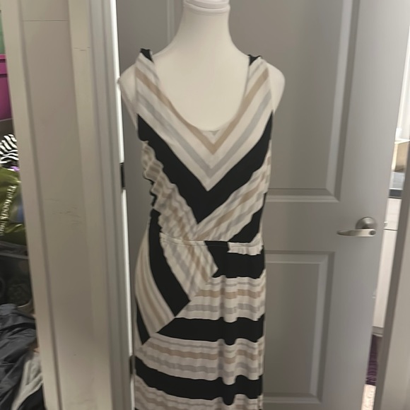 Chelsea & Theodore Dresses & Skirts - Chelsea and Theodore Maxi